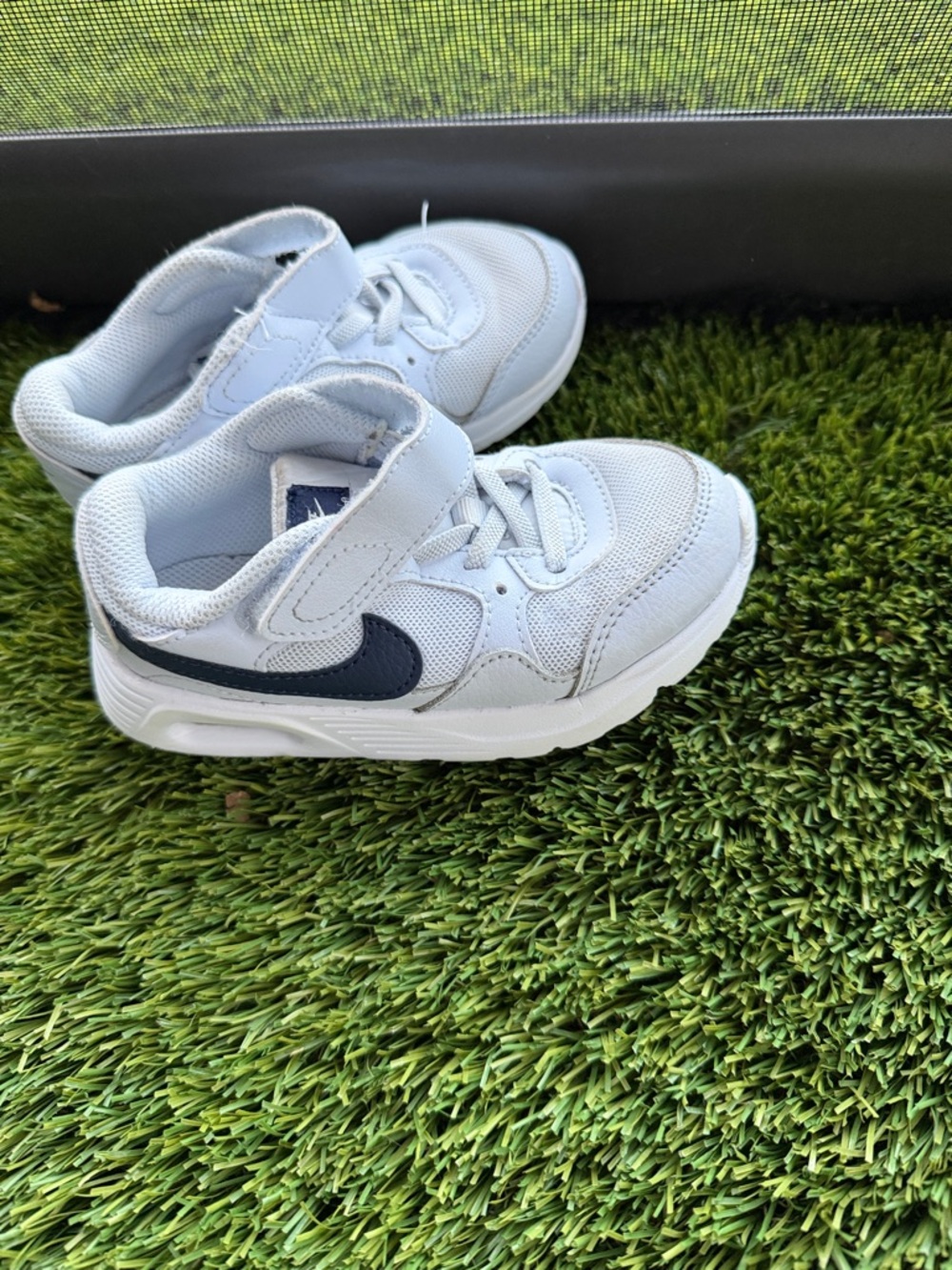 Nike White and Navy Kids Velcro Sneakers